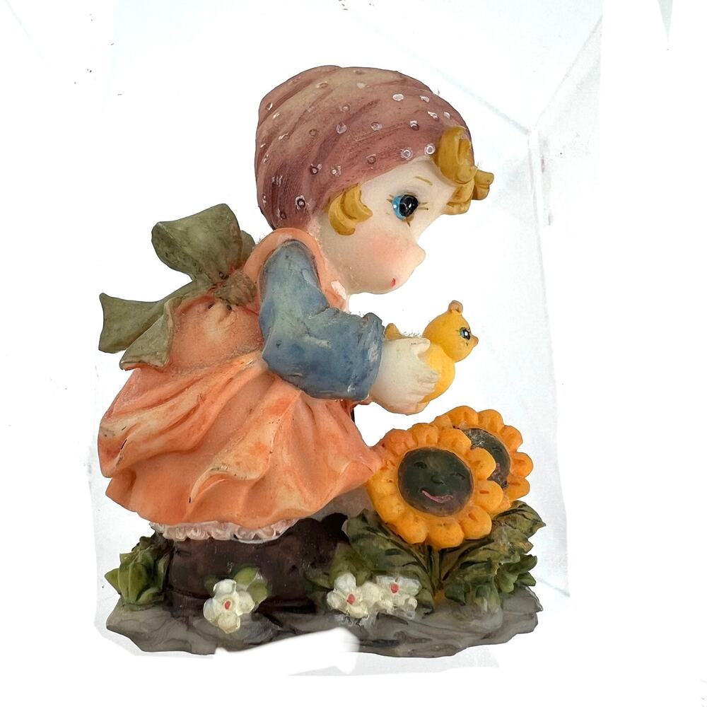 Vintage Turtle King Corp Girl and Flowers Souvenir Refrigerator Magnet